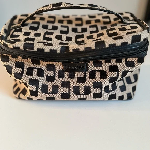 Modella Make-up Case - Picture 1 of 5